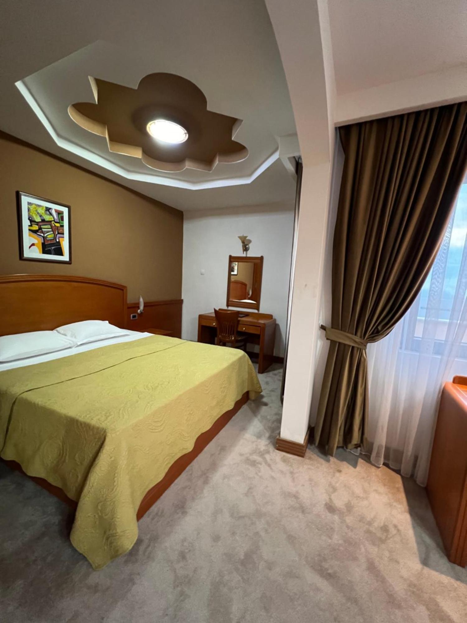 Hotel Princi I Arberit Priština Exteriér fotografie