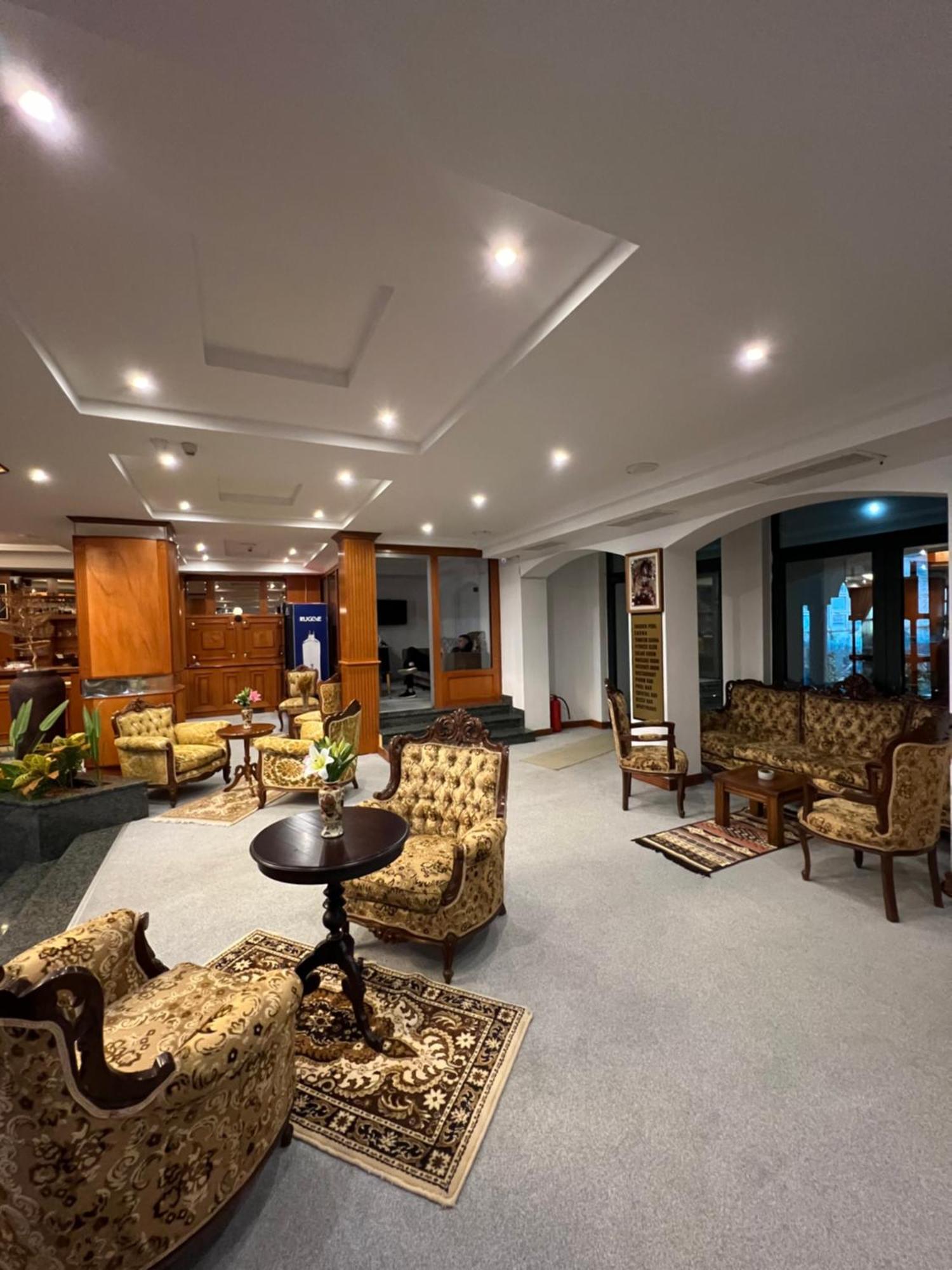 Hotel Princi I Arberit Priština Exteriér fotografie